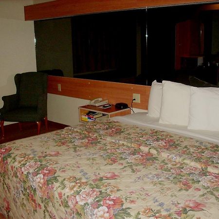 Western Skies Inn & Suites Los Lunas ภายนอก รูปภาพ