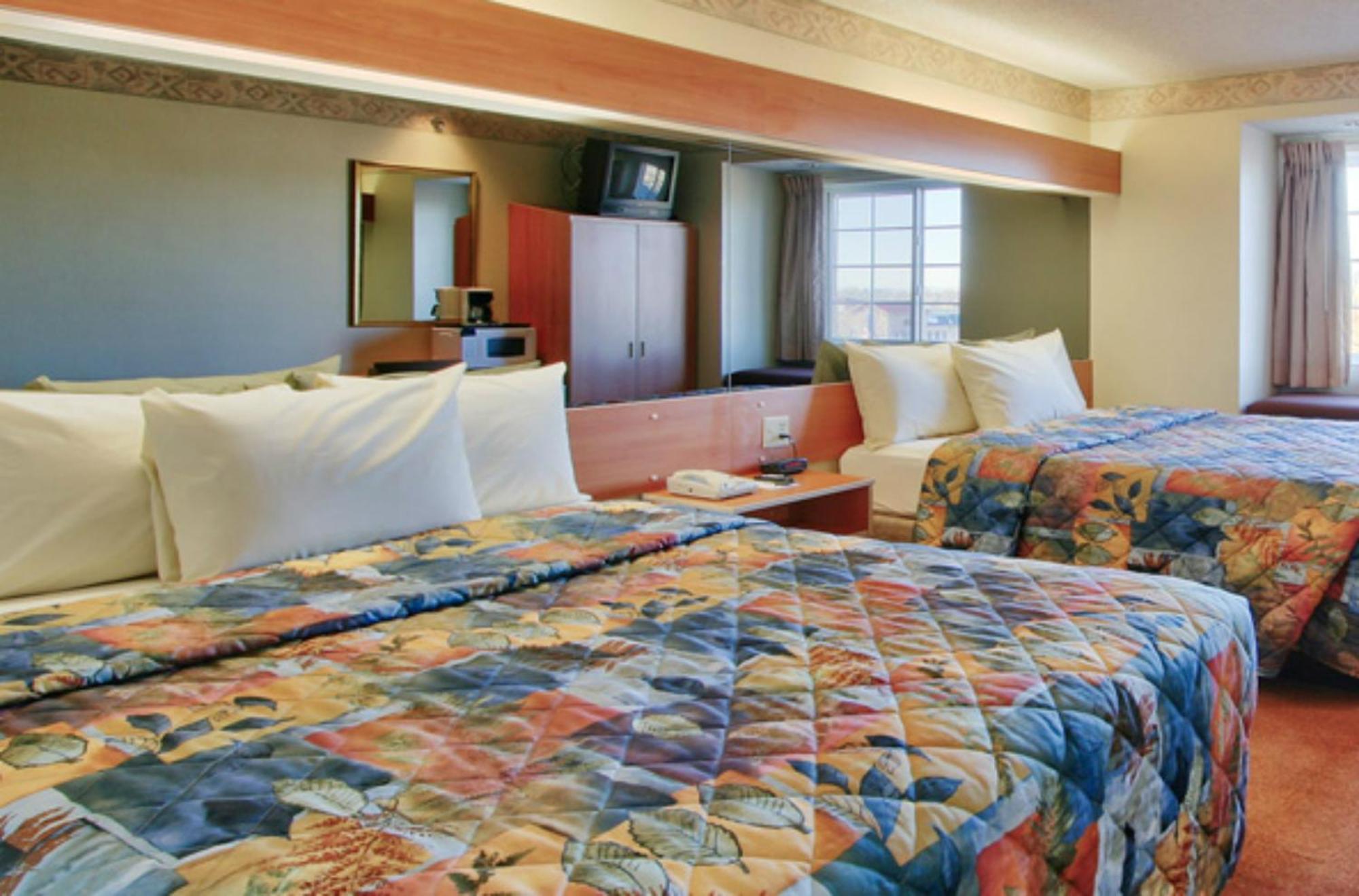 Western Skies Inn & Suites Los Lunas ภายนอก รูปภาพ