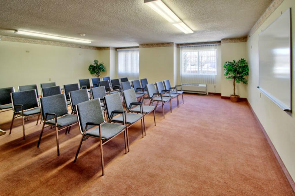 Western Skies Inn & Suites Los Lunas ภายนอก รูปภาพ