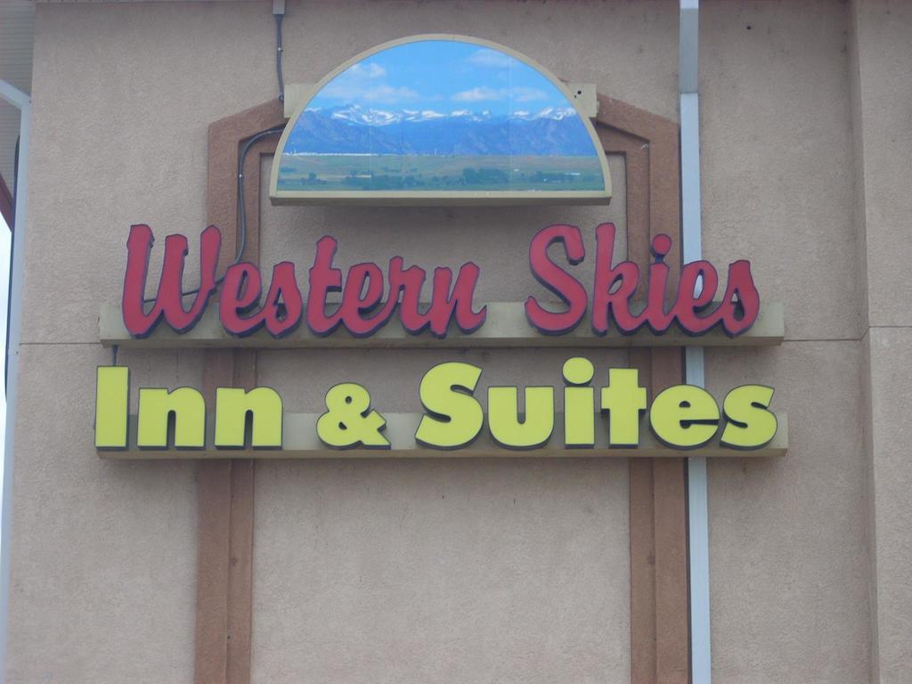 Western Skies Inn & Suites Los Lunas ภายนอก รูปภาพ