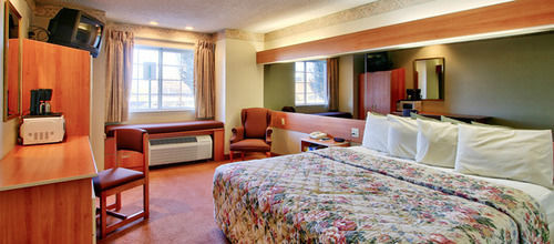 Western Skies Inn & Suites Los Lunas ภายนอก รูปภาพ