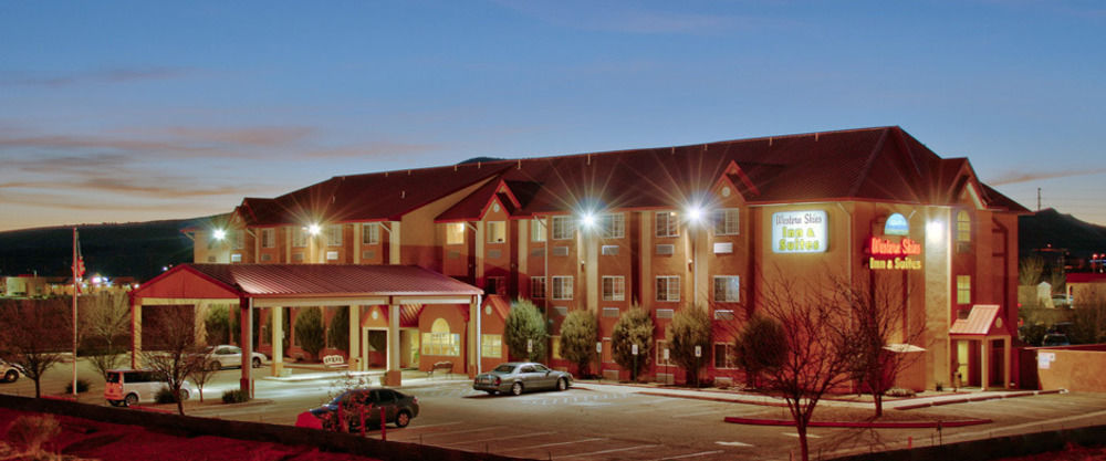Western Skies Inn & Suites Los Lunas ภายนอก รูปภาพ